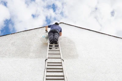 Peinture extérieure à la Copechagnière — façades et ravalement